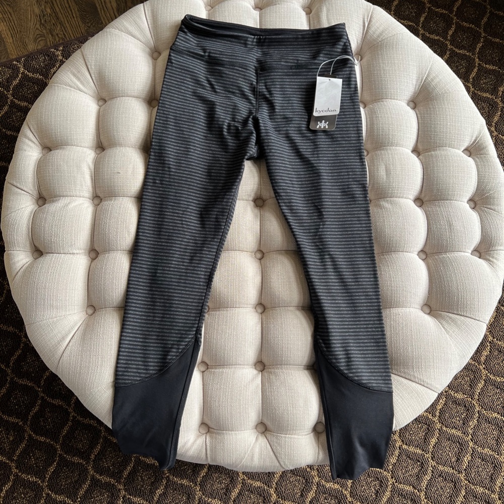 Kyodan Black and Grey Striped Leggings